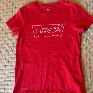 Levi's Red Short Sleeve Tee